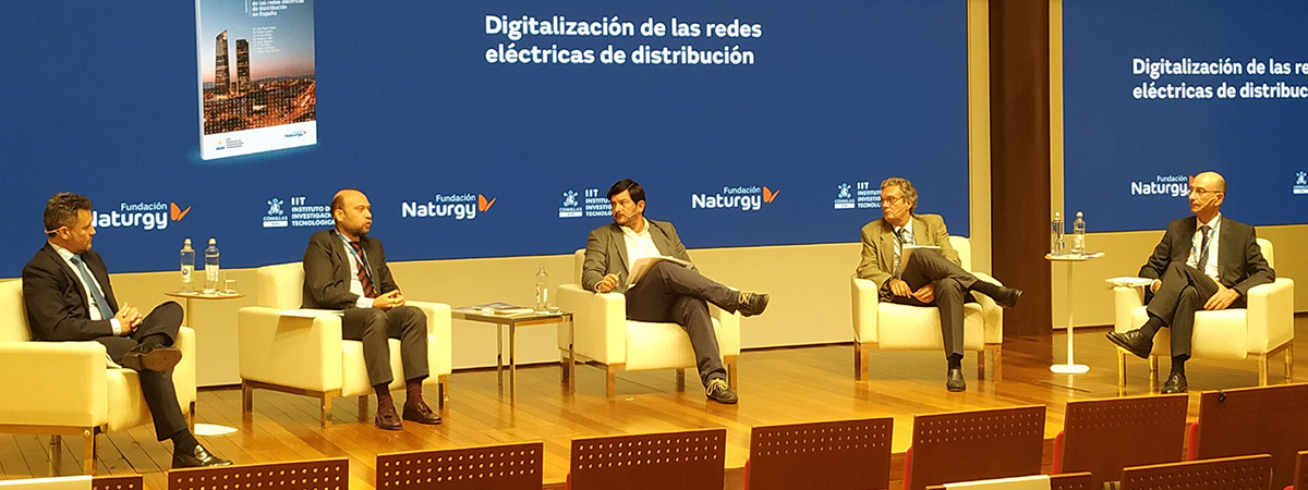 Presentación informe La digitalización de las redes eléctricas de distribución en España